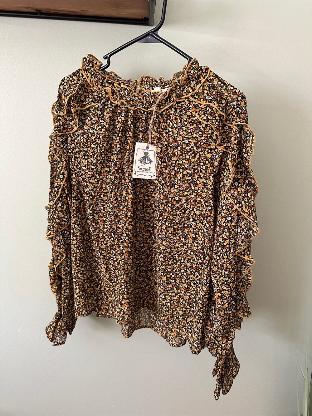 Floral Ruffle Long-Sleeve Blouse in Black & Mustard